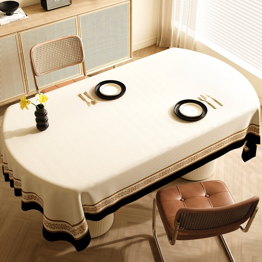 Kitchen & Dining
